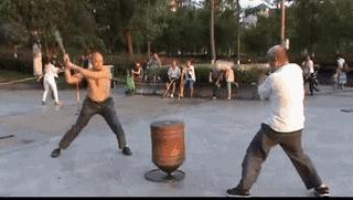 陀螺仪为什么滑不动屏幕,陀螺仪靠什么旋转