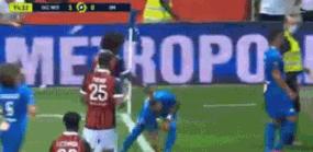 大巴黎输球全场高呼c罗,c罗苦主