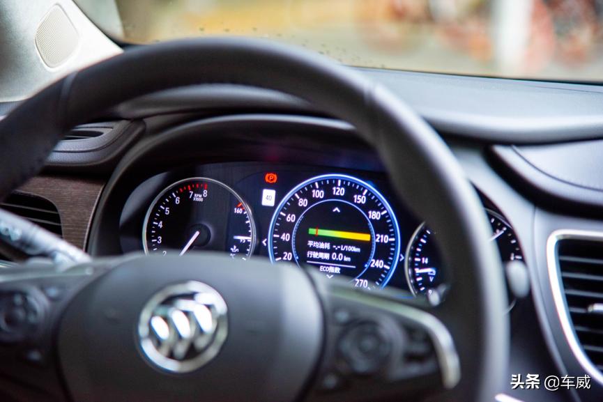 新款别克君越优缺点,2022款别克君越豪华版优缺点