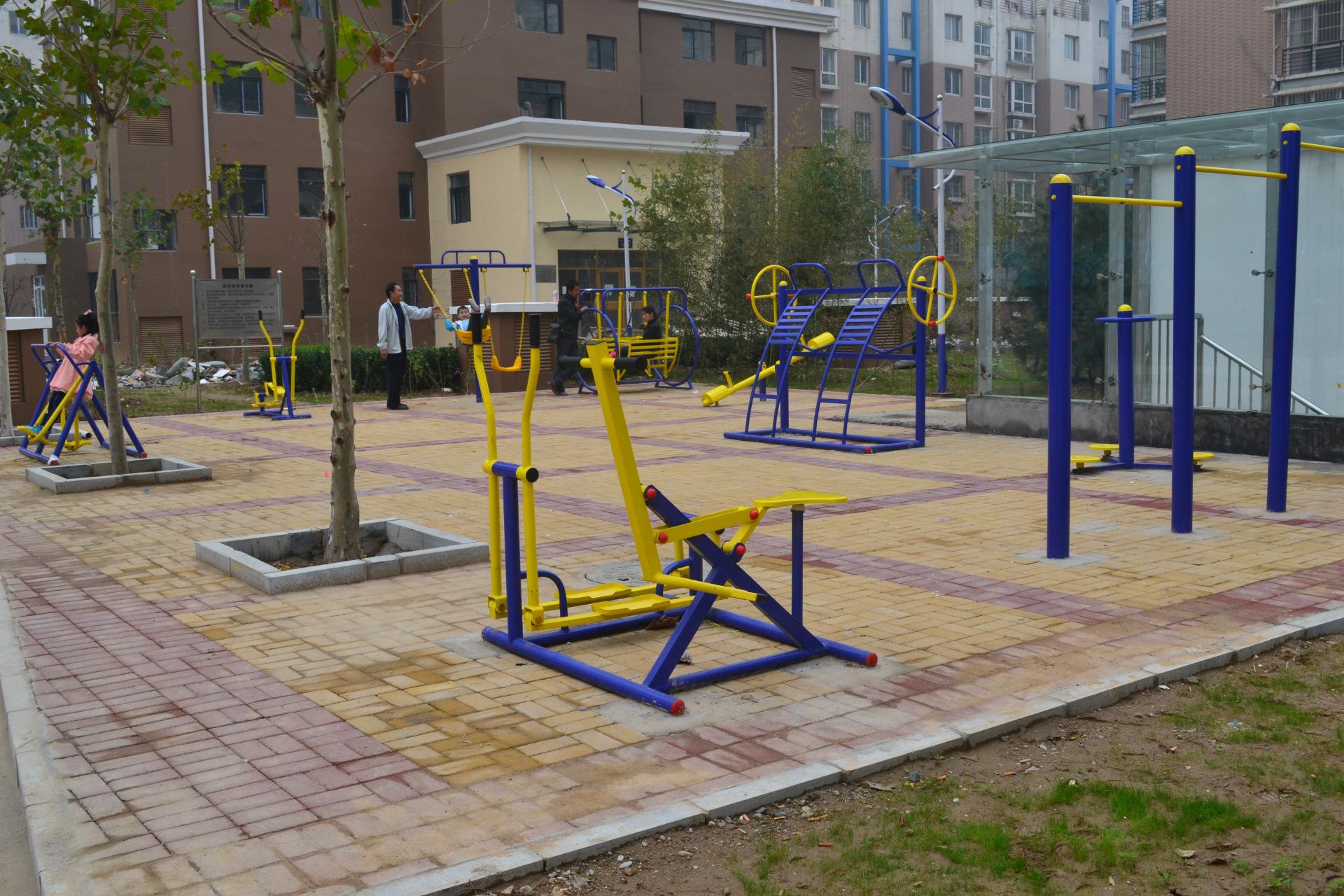 结核性胸膜炎初期会胸疼痛吗,结核性胸膜炎合并发热怎么治疗