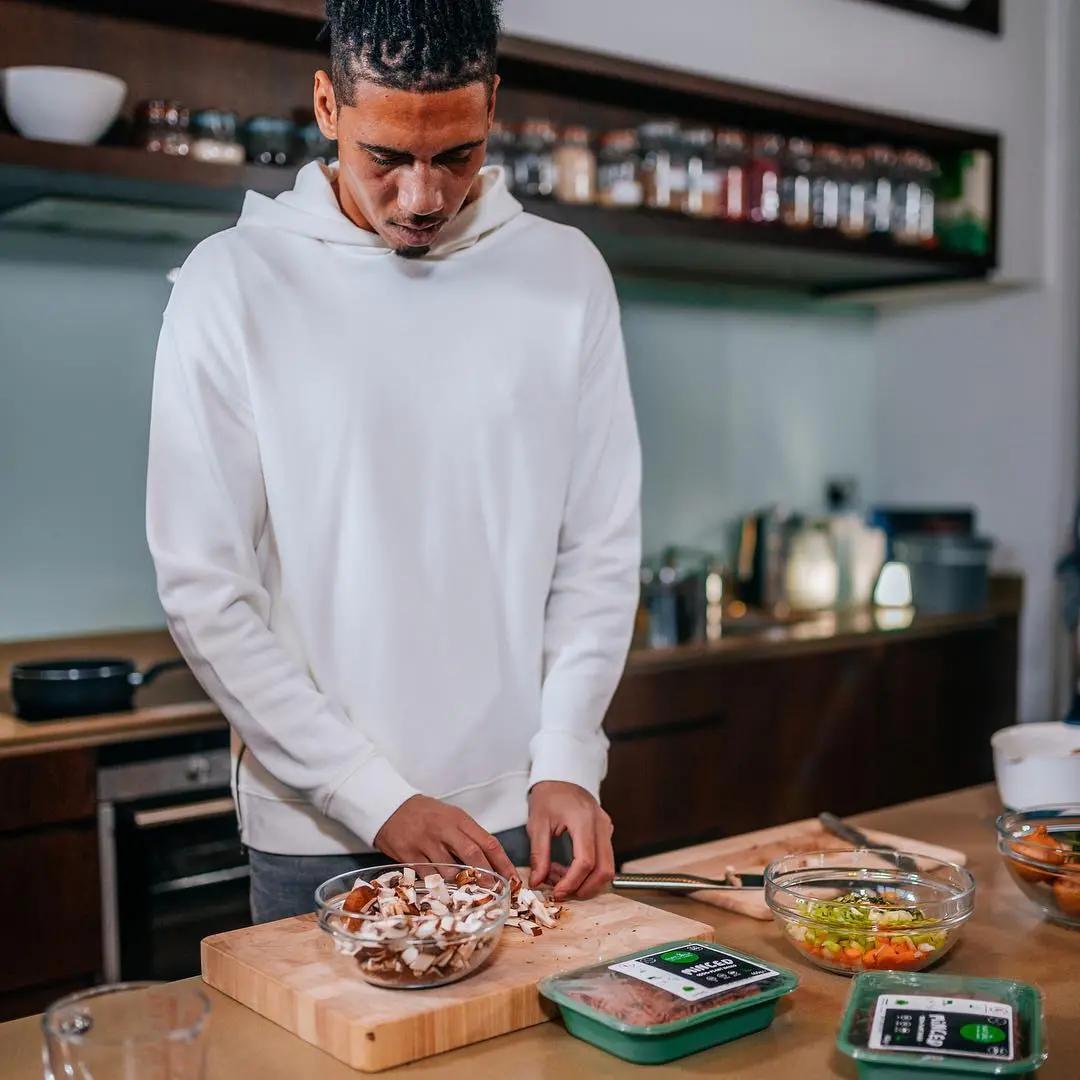 足球运动员为什么不吃荤,吃素真的对健康有好处吗