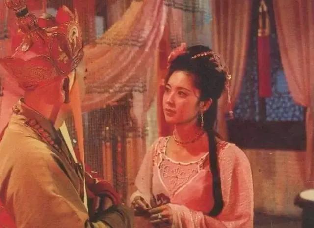 唐僧真正喜欢的人是女儿国国王吗,西游记女儿国国王对唐僧动情了吗