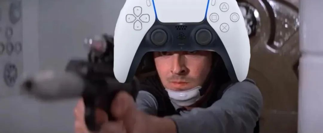 因为这个手柄，引起全球的恶搞风波，甚至连动漫角色也遭到*害迫**