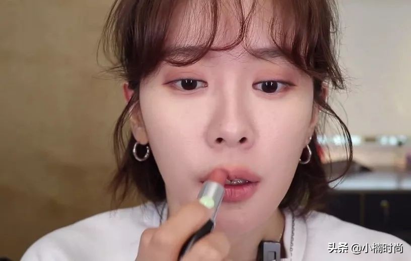 人中缩短化妆技术,人中很短妆容