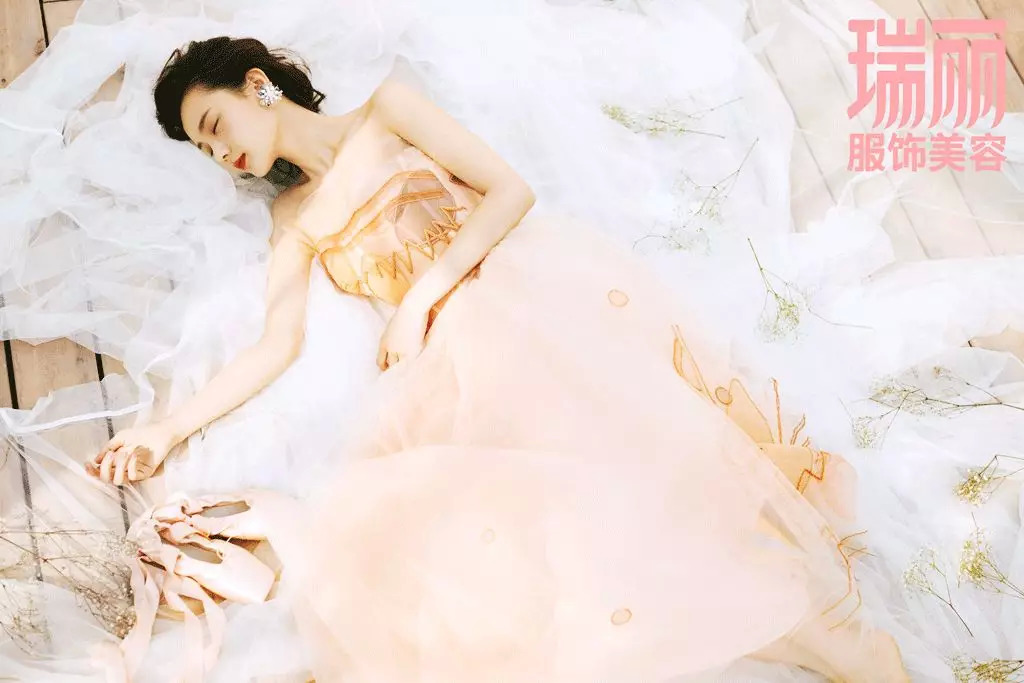 《瑞丽》，中国时尚杂志界的土味大姐大