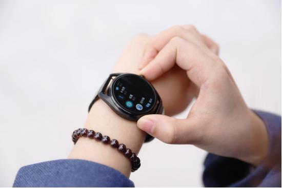 阿玛尼男士手表上手体验,阿玛尼四代