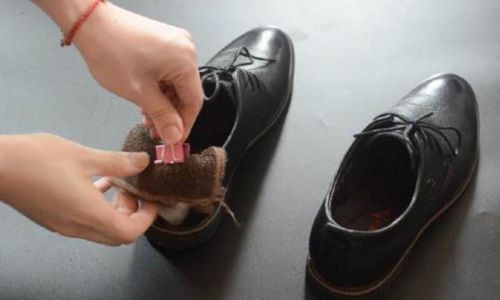 新鞋脚磨破皮了怎么处理,新鞋脚后跟磨烂怎么办