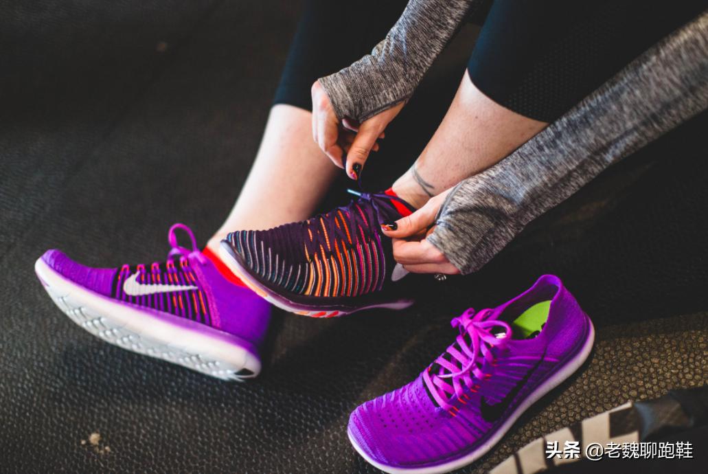 为什么跑步不推荐弹鞋,为什么跑步不推荐脚跟着地