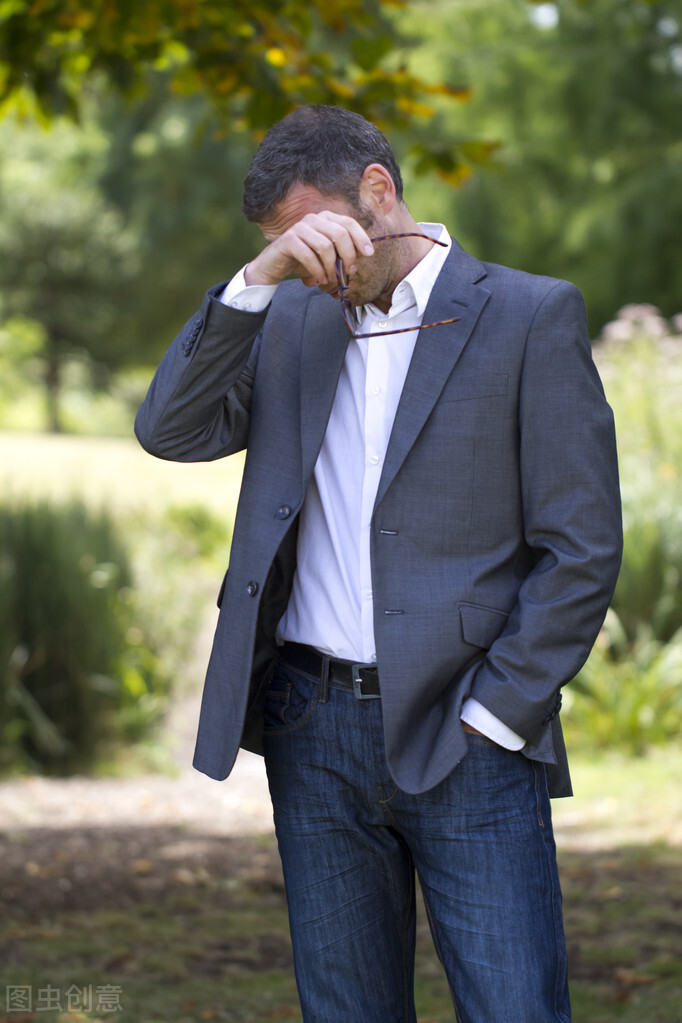 风沙迷眼睛怎么快速处理,风沙迷了眼睛疼怎么办