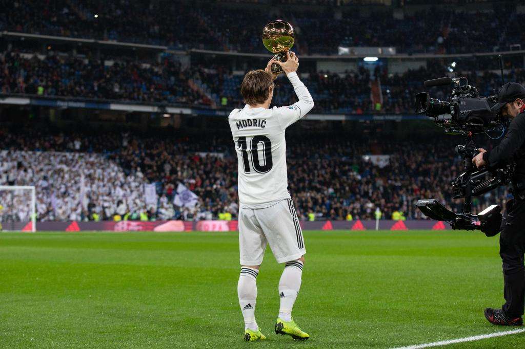 足坛2016十大中场,21世纪足坛十大最伟大中场球员