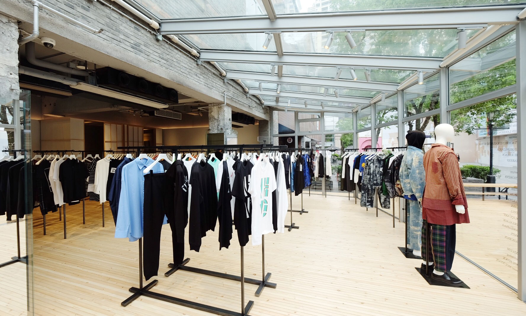 广州日本品牌买手店,上海开了一家实体店