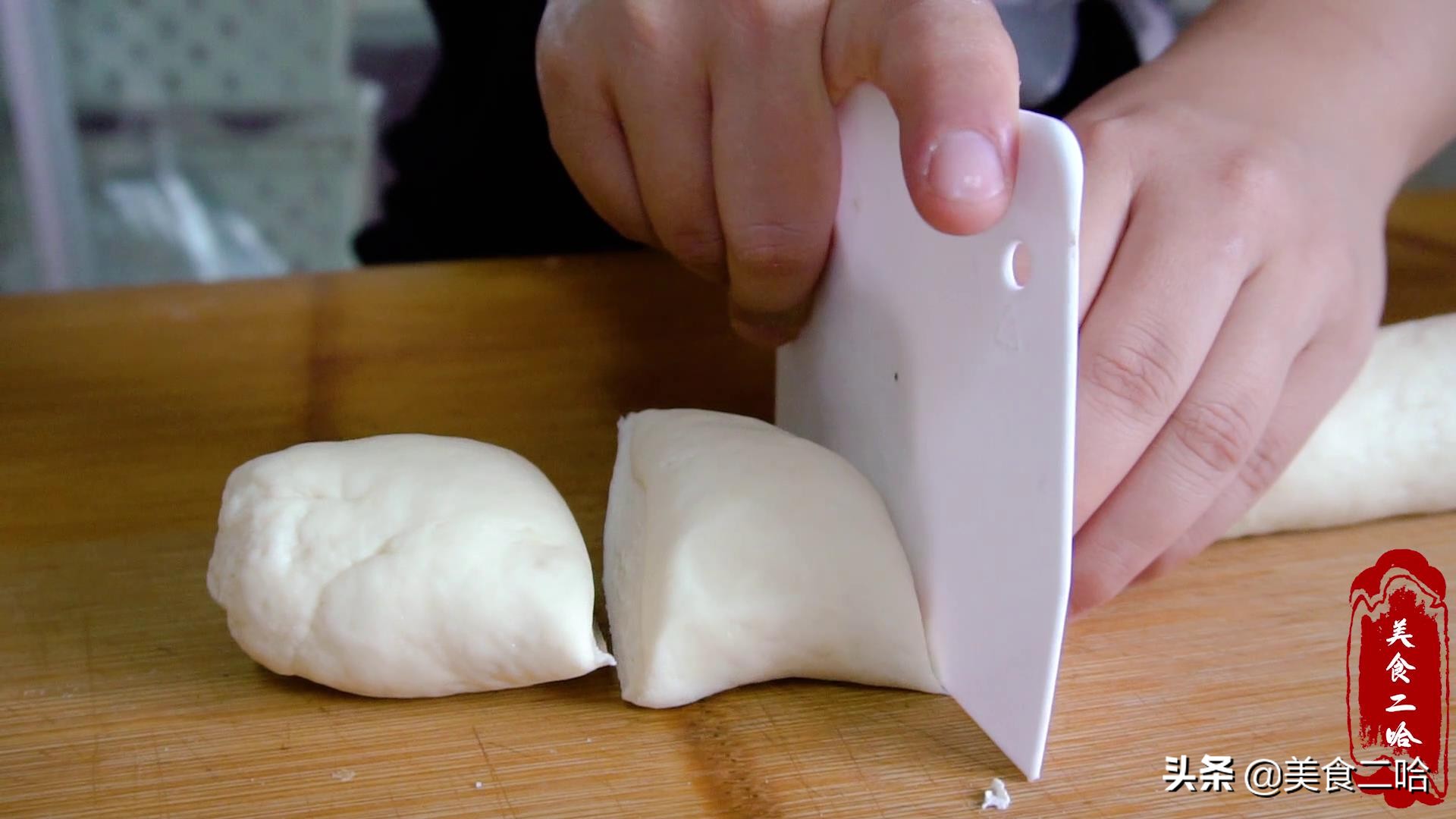 怎样蒸花卷凉了不硬,蒸花卷的面和硬还是和软