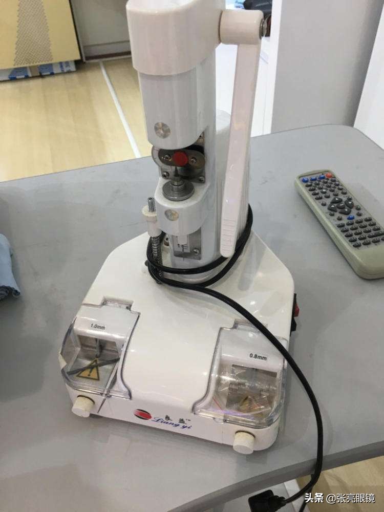 眼镜加工哪个仪器来确定焦距,眼镜与光学仪器视频教学