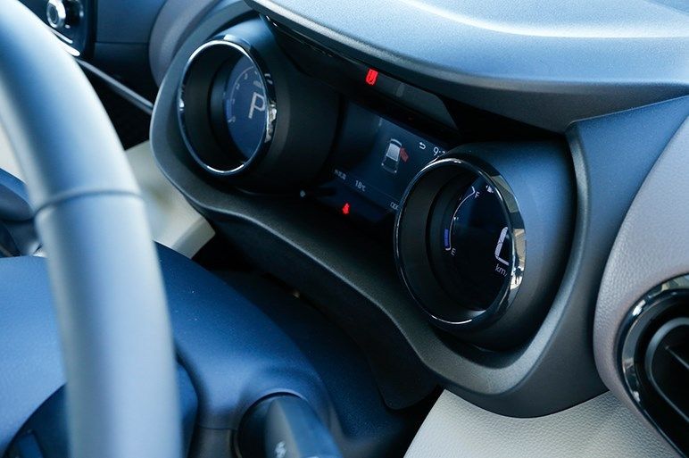 丰田雅力士2011款1.6g自动炫动版,全新丰田雅力士gr