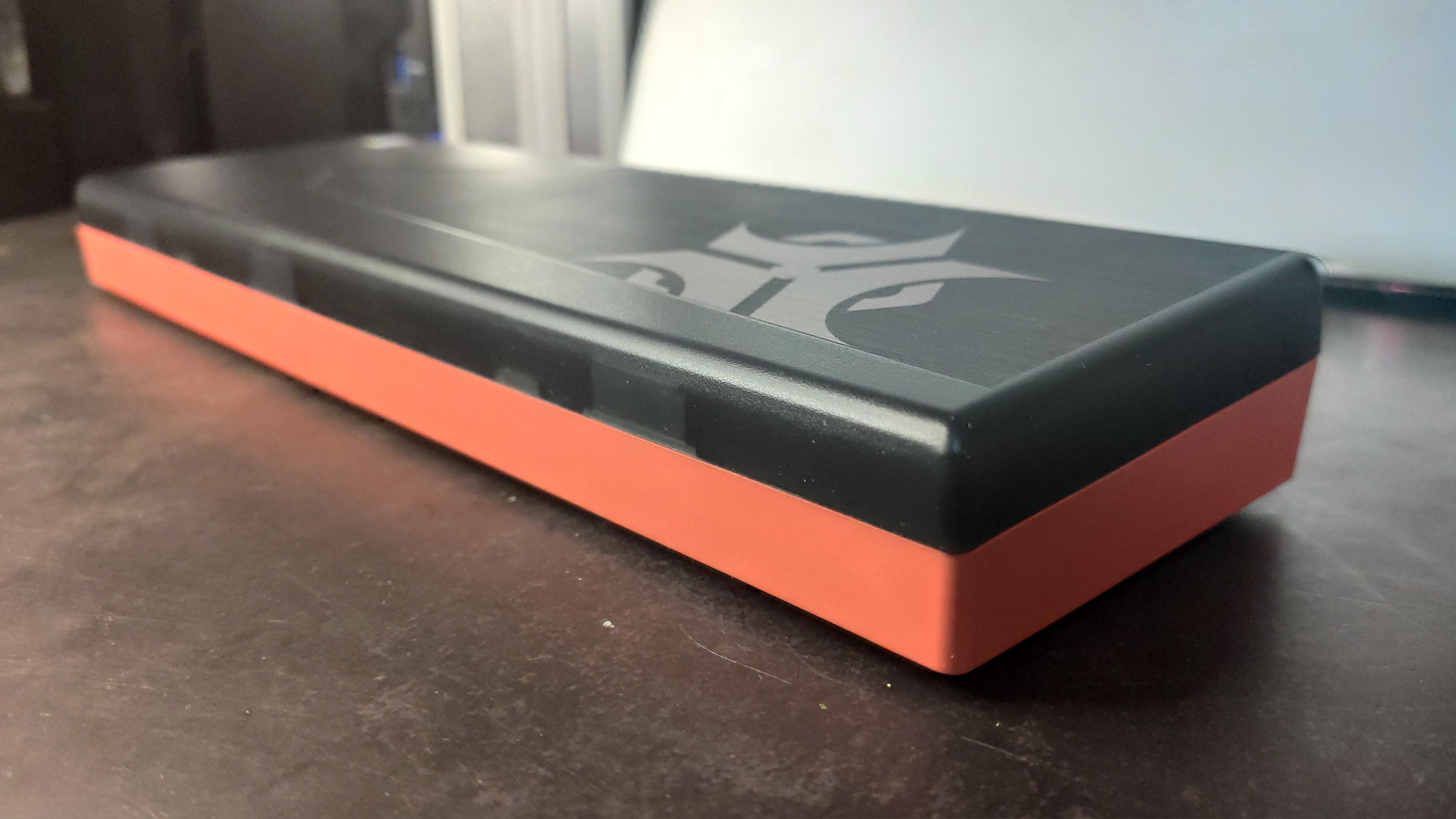 定价飘了？其实是真值！黑峡谷三模68键机械键盘Box初代号评测