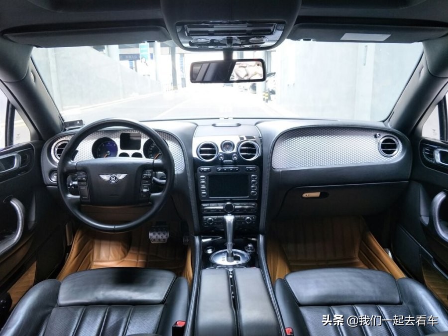 13年宾利飞驰6.0t多少钱,最新款宾利飞驰开在路上回头率