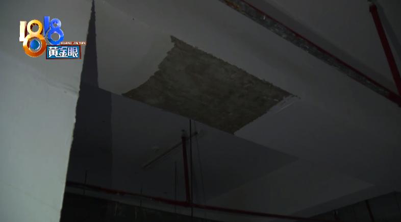 车在小区停车库被砸谁负责,停车场里车被砸怎么赔偿