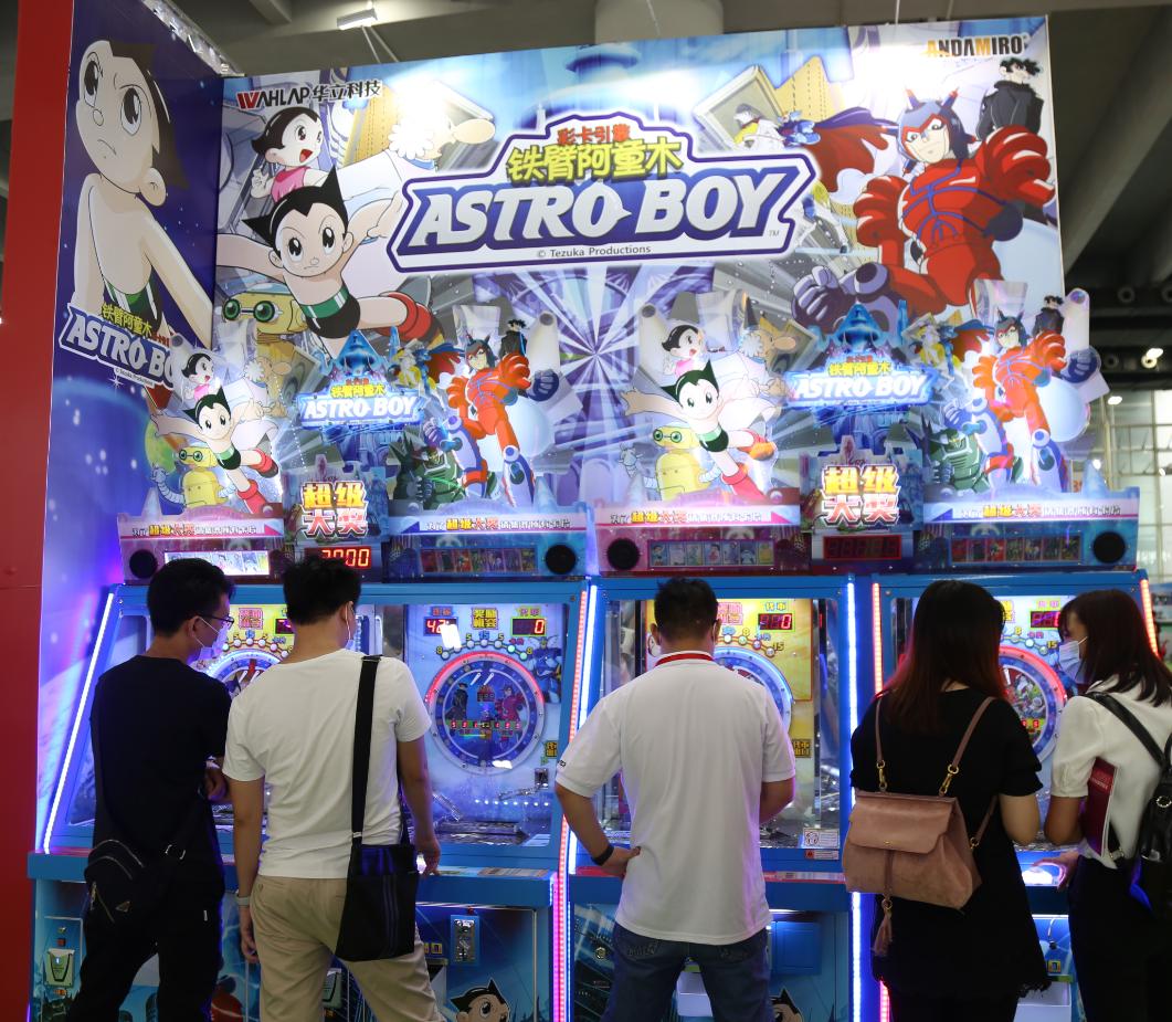 奥特曼卡牌一年赚17亿,奥特曼卡片一年的销售额