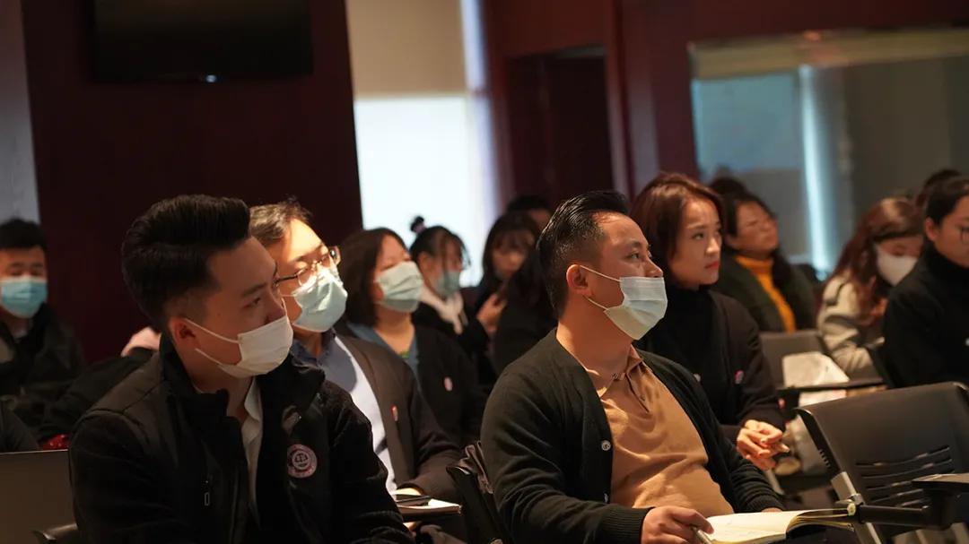 鐤儏鍙屽噺鏁欏煿琛屼笟,鐤儏褰撳墠鏁欏煿鏈烘瀯闈复涓夊ぇ鎸戞垬