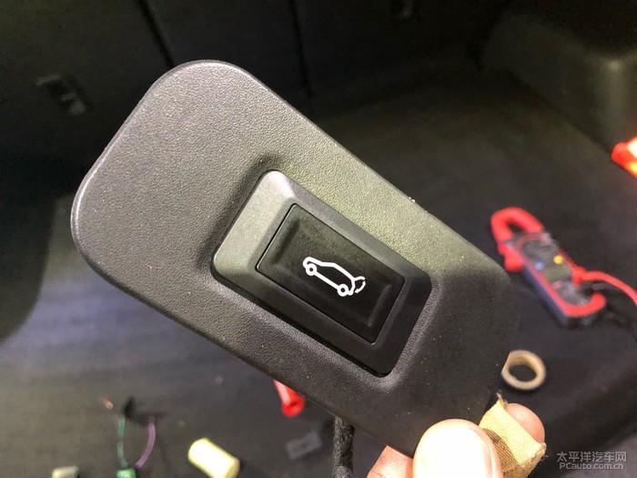 满意的静音电动尾门-门博士产品装车