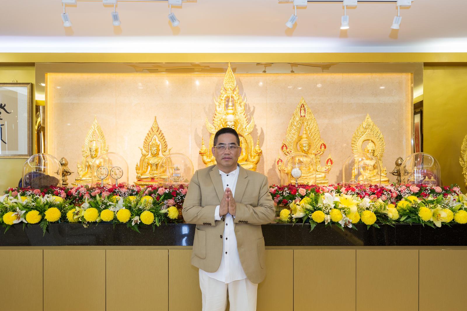 张秋源获瑞典世界和平奖后尊者赠北京及斯里兰卡佛牙影骨舍利