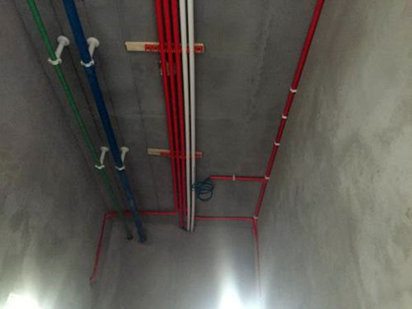 家装水电工一个月大概多少钱,现在家装水电工多少钱一个平方