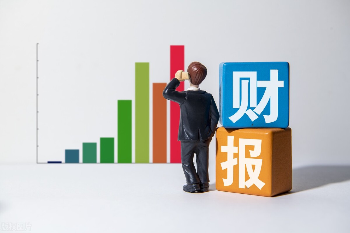 股价缩水了72%，却连续五年高居世界500强第四，中国石油的强反差