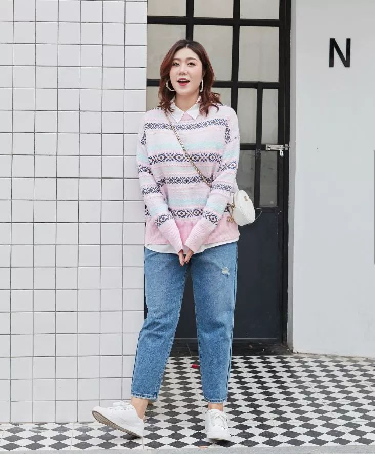 胖mm短款开衫毛衣怎么搭配好看,胖妹子穿什么毛衣好看