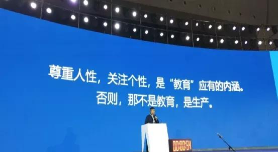 12岁小男孩沉迷黄片怎么办？他的性教育父母怎么做？