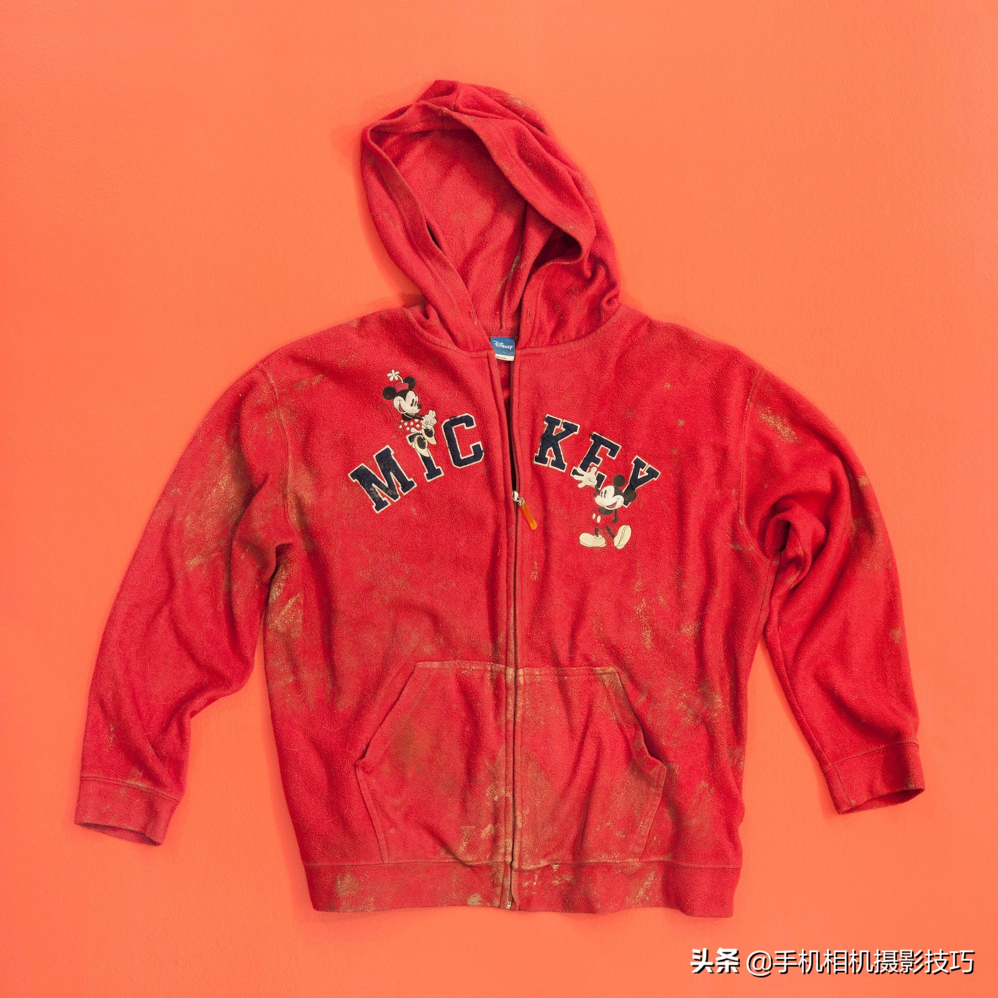 摄影师拍摄那些被美国政府没收的非法移民随身物品