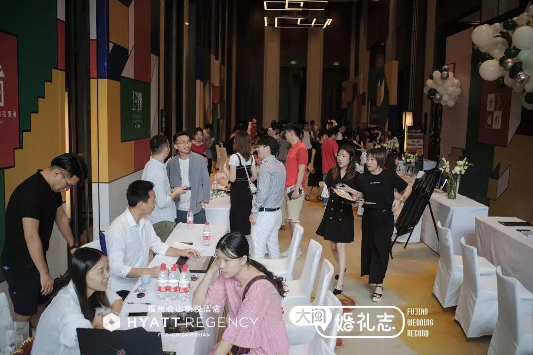 从万元婚纱照到10万婚宴，为什么全福州备婚的人都来参加喜事会