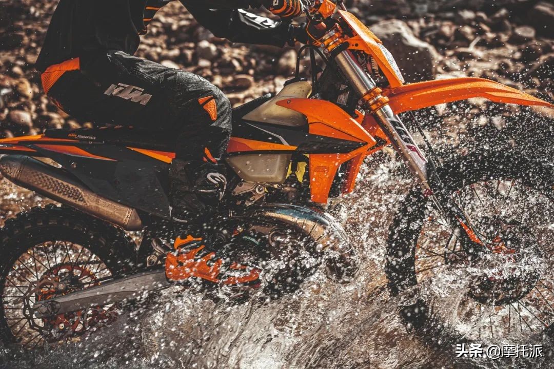 不到1万的ktm,ktm300硬耐力