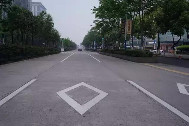 这些开车误区老司机常失手,开车的这两个坏习惯千万要注意了