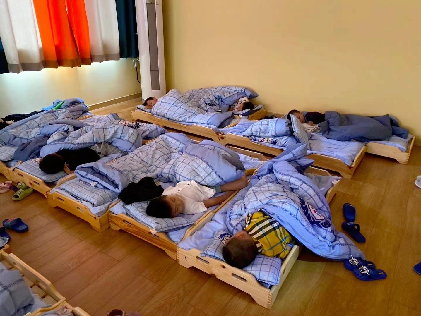 幼儿园牛奶绒床品三件套,幼儿园床品是整套买还是分开买好