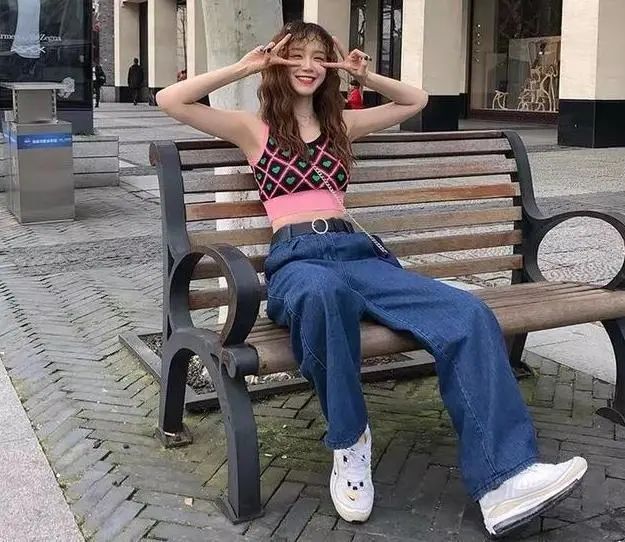 老爹裤的搭配才时髦,老爹裤让你显瘦又时髦