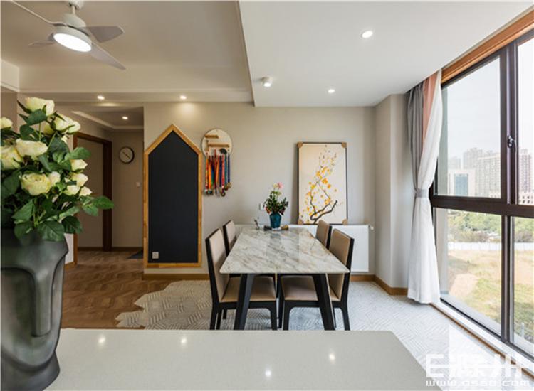 有什么好的窗帘搭配效果好,窗帘选什么材质的窗帘好