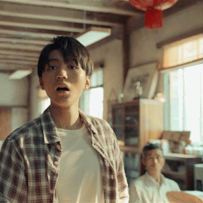 鹿晗王俊凯颜值巅峰,鹿晗王俊凯都快被逼疯了