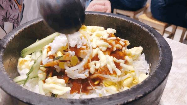 学生时代勾你馋虫的街边店,你和它上一次见面隔了几年?