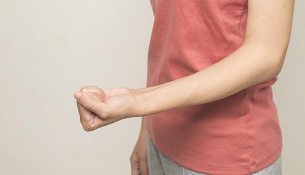 受伤更要正确动！谭中医教你5招加速手腕恢复