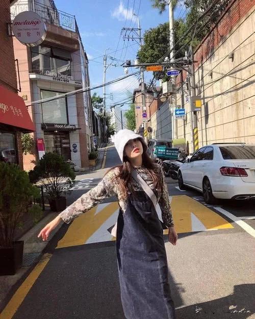 韩国带货女王明星,泫雅现在衣品