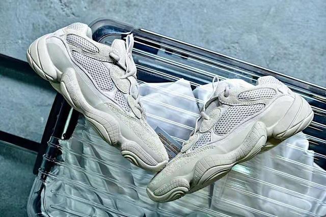 莆田复刻鞋和正版区别是什么,福建高仿鞋和正版到底有什么区别