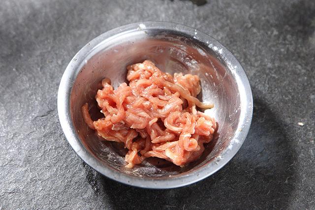 小苏打与碱外观上怎么区分,碱小苏打有什么区别