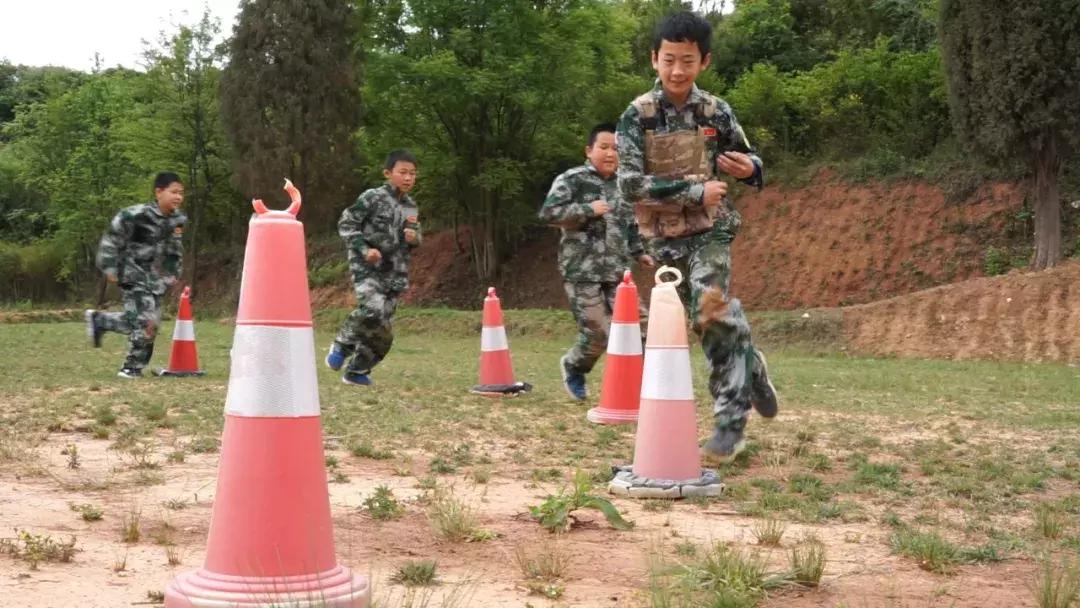 我是小勇士——8099999绝地求生冬令营开始集结