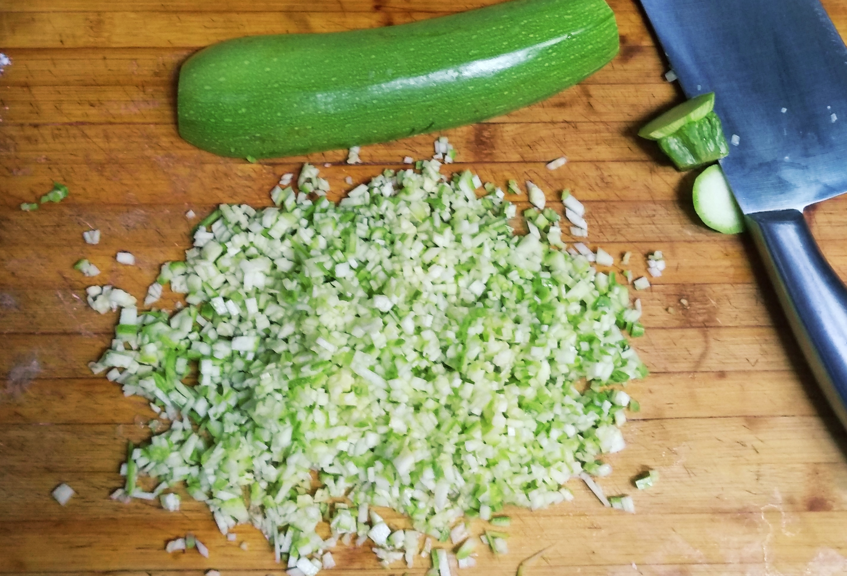 素馅都是水怎么办,馅子里有水怎么办