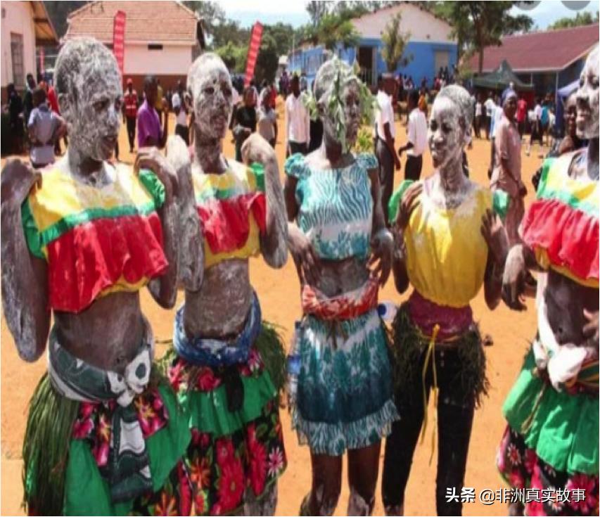 为什么好看的非洲女孩被称呼为「8号」,毛骨悚然的巫术社区故事