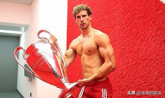 足球运动员增肌会影响灵活性吗,足球运动员肌肉膨胀