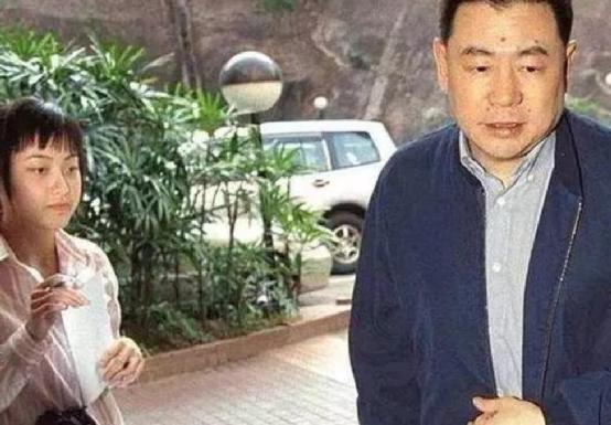 刘銮雄历任女友照片,刘銮雄历届女友顺序