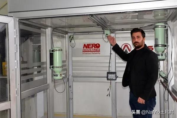 集陆海空于一体！在一眨眼的功夫...