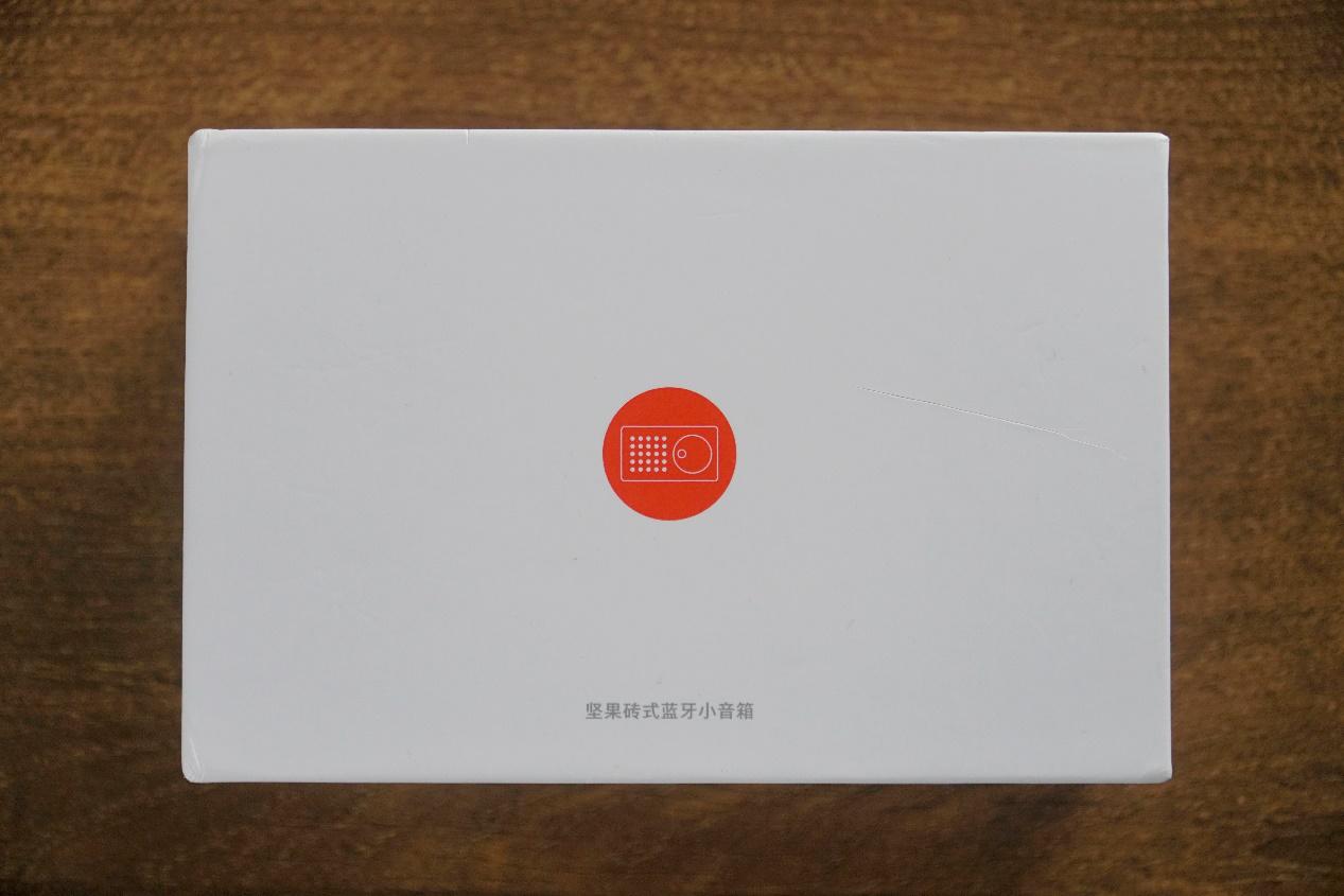 锤子坚果砖式蓝牙小音箱拆解,锤子坚果砖式蓝牙小音箱怎么连接