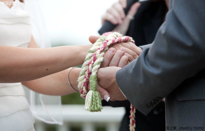 婚礼上戒指拿掉了,婚礼上戒指戴不上主持人怎么救场